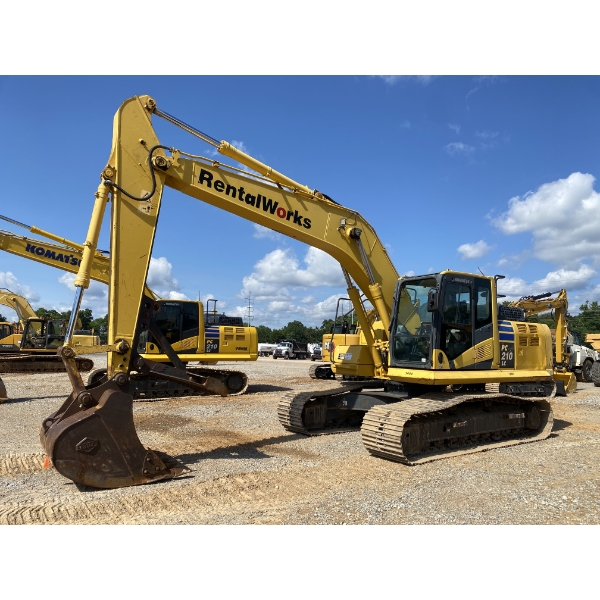 2016 KOMATSU PC210LC-11 Excavator
