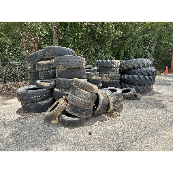 (1) LOT OF TIRES