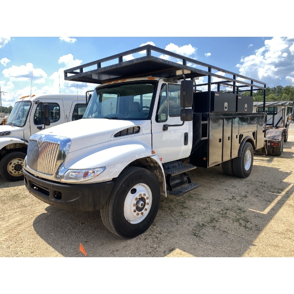2004 INTERNATIONAL 4300 Service / Mechanic Truck