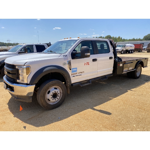 2019 FORD F550 XL Flatbed Truck