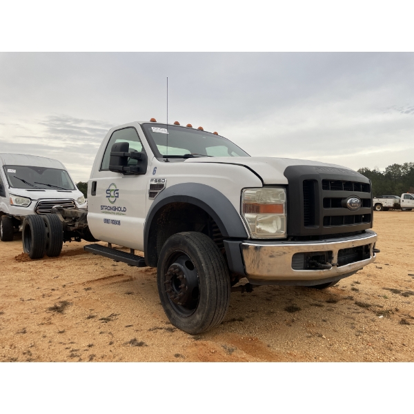 2008 FORD F550 XL Cab and Chassis Truck