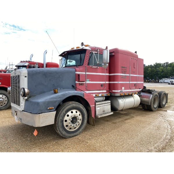 1994 PETERBILT 377 Sleeper Truck