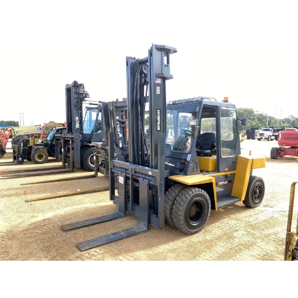 CAT DB70 Forklift - Mast