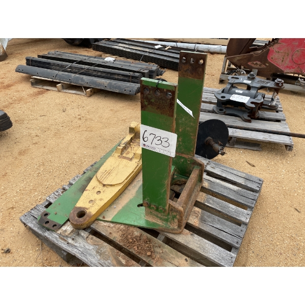 JOHN DEERE 9520 HITCH
