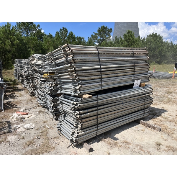 BARRICADE PANELS W/ FEET