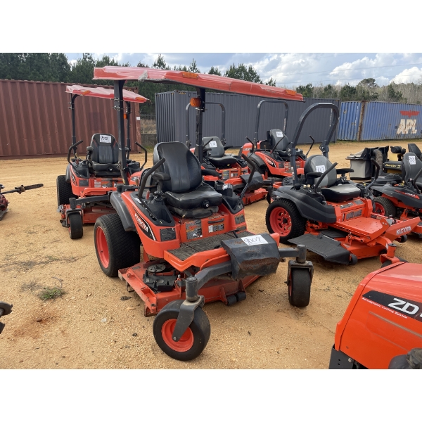 KUBOTA ZD1211 ZERO TURN Lawn Mower