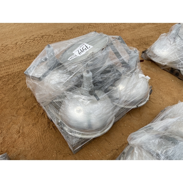 WAREHOUSE LIGHT FIXTURES