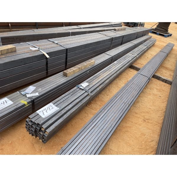 STEEL TUBE- 1/8" X 1-1/2" X 26' (39 PCS)