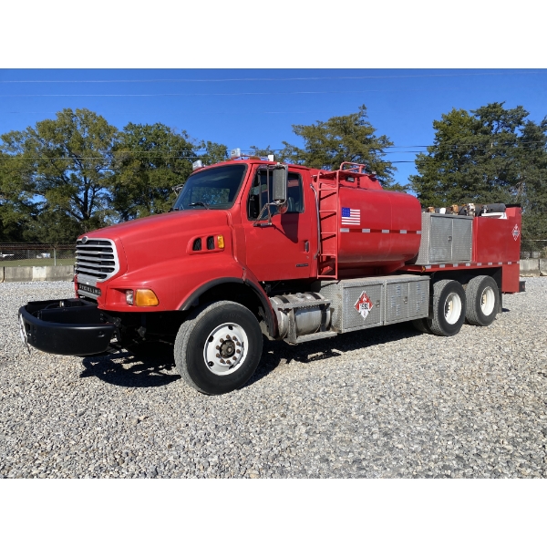 2005 STERLING 9500 Fuel / Lube Truck