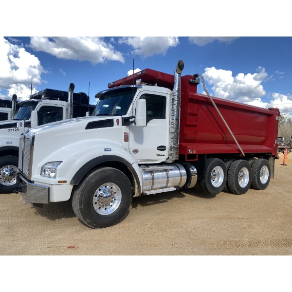 2025 KENWORTH T880 Dump Truck