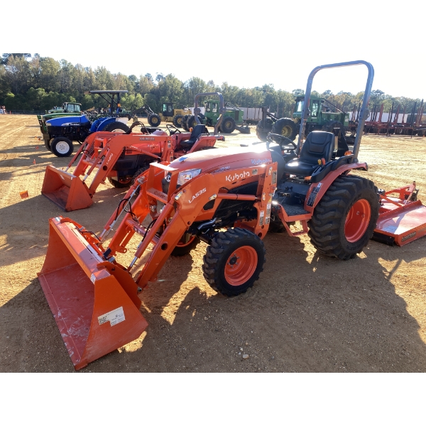 2022 KUBOTA LX2610SU Farm Tractor
