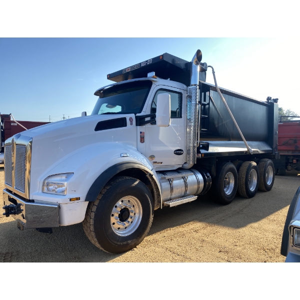 2021 KENWORTH T880 Dump Truck