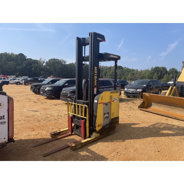 2008 HYSTER N40ZRS Forklift - Mast