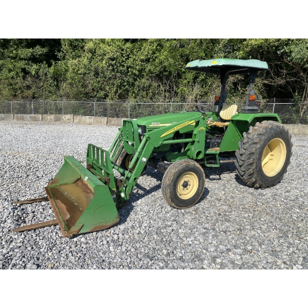 2005 JOHN DEERE 5303 Farm Tractor