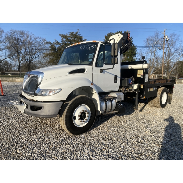 2017 INTERNATIONAL 4300 Boom / Crane Truck