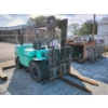 Image 6 : MITSUBISHI FD45K Forklift - Mast