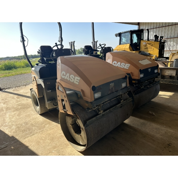 2017 CASE DV45 CC Roller