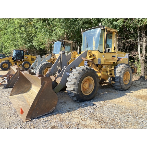 1995 VOLVO L70B Wheel Loader