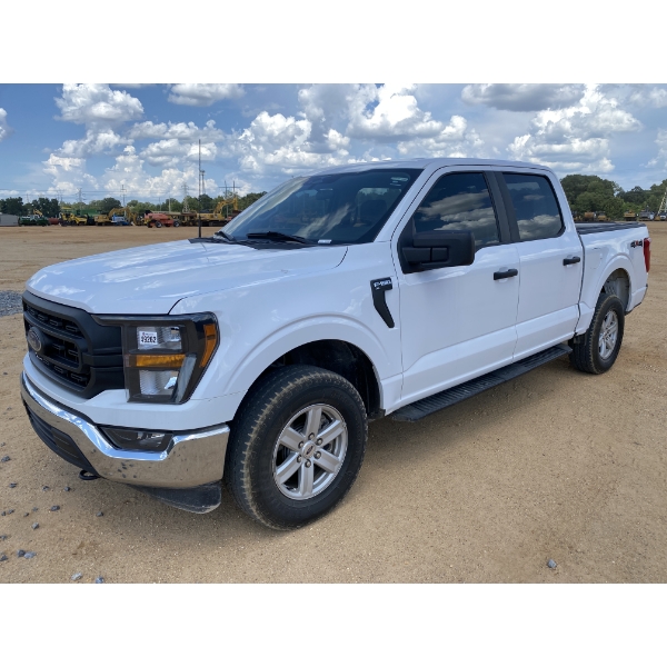 2023 FORD F150 XL Pickup Truck