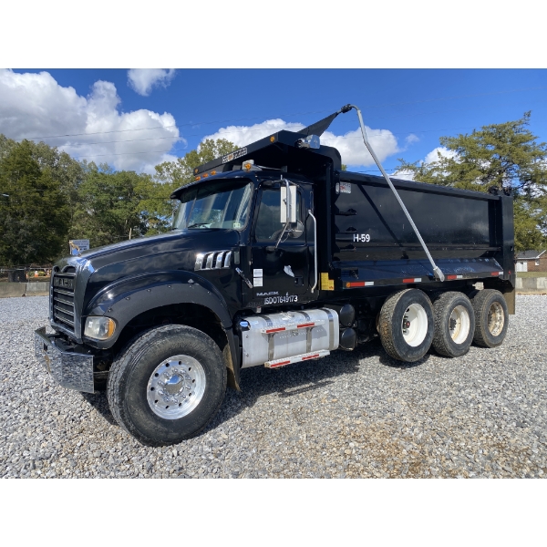 2016 MACK GU713 Dump Truck