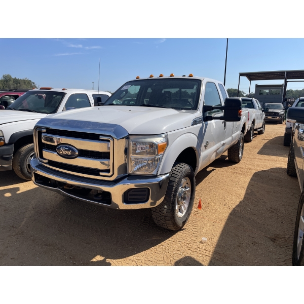 2012 FORD F350 XLT Pickup Truck