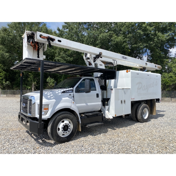 2019 FORD F750 Bucket Truck