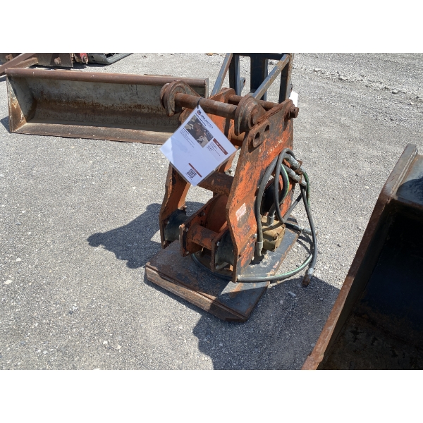 PLATE COMPACTOR