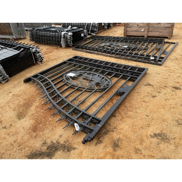 14' DECORATIVE GATES, DEER SCENE