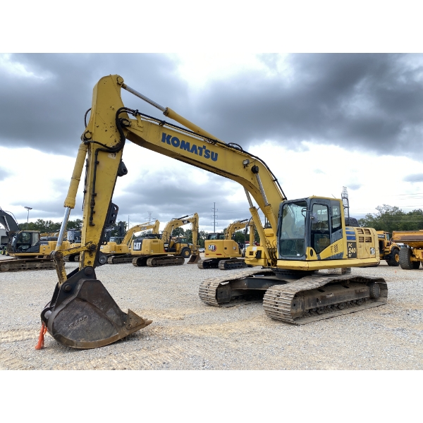 2014 KOMATSU PC240LC-10 Excavator
