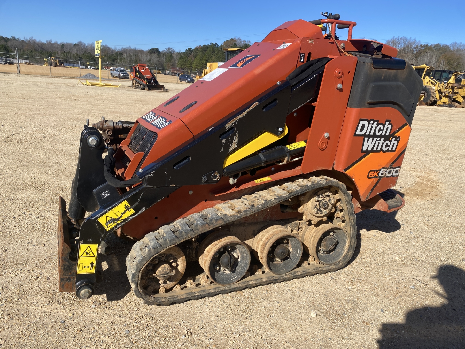 2023 DITCH WITCH SK600 MINI Skid Steer Loader - Crawler - J.M. Wood ...