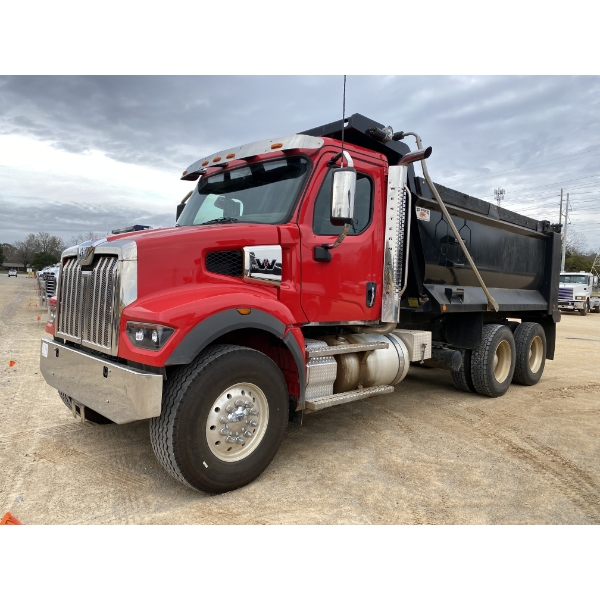 2023 WESTERN STAR 4700 Dump Truck