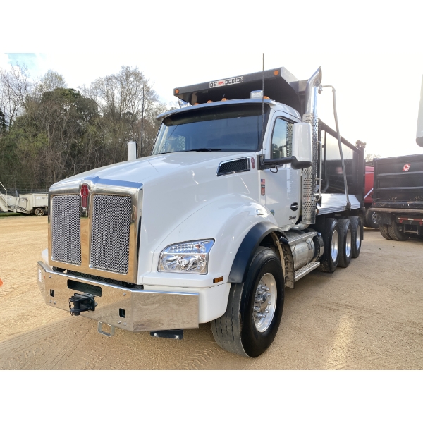 2025 KENWORTH T880 Dump Truck