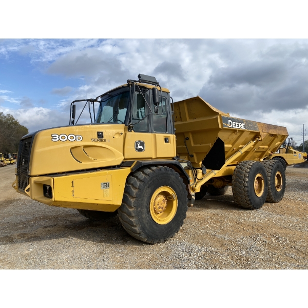 2012 JOHN DEERE 300D-II Articulated Truck