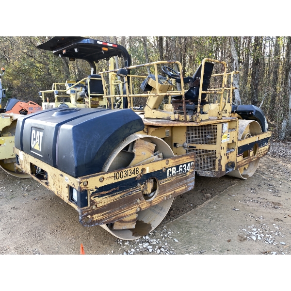 2001 CAT CB-634C Roller