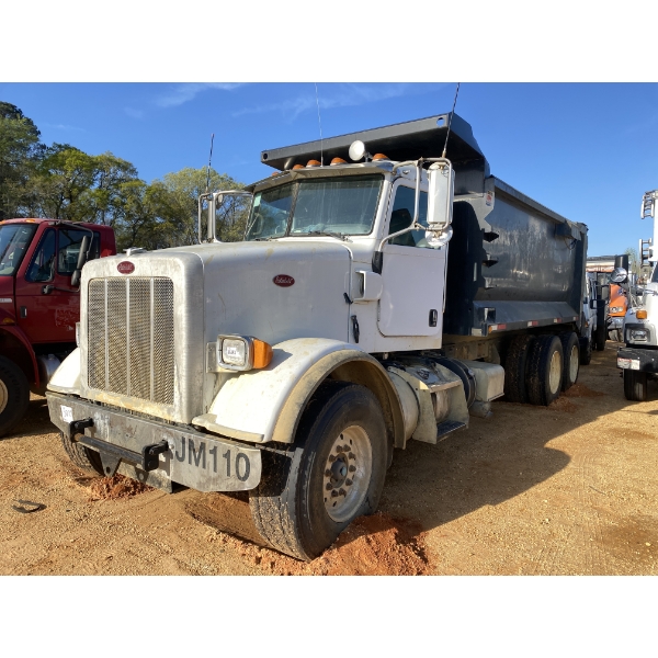 2013 PETERBILT 365 Dump Truck