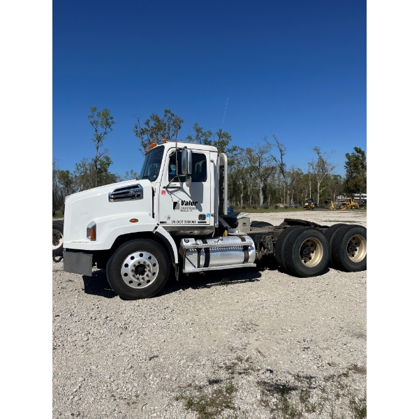 2015 WESTERN STAR 4700SB Day Cab Truck