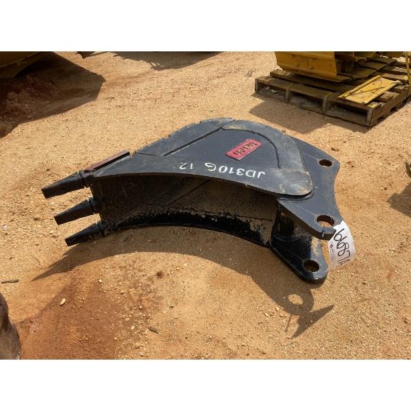 18" BUCKET, fits excavator