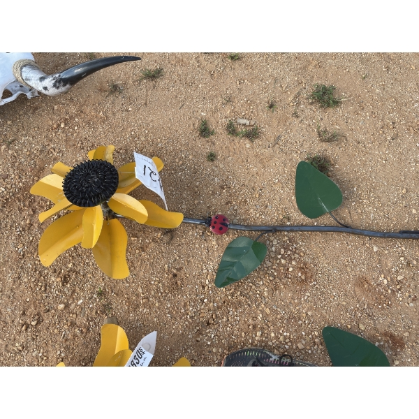 SUNFLOWER PINWHEEL