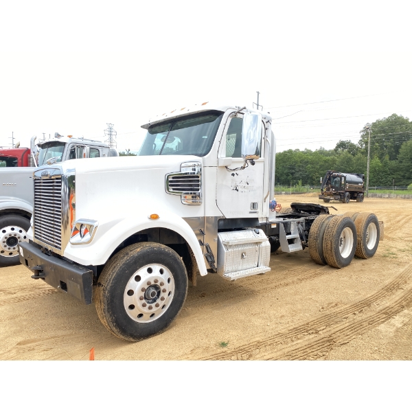 2013 FREIGHTLINER CORONADO Day Cab Truck