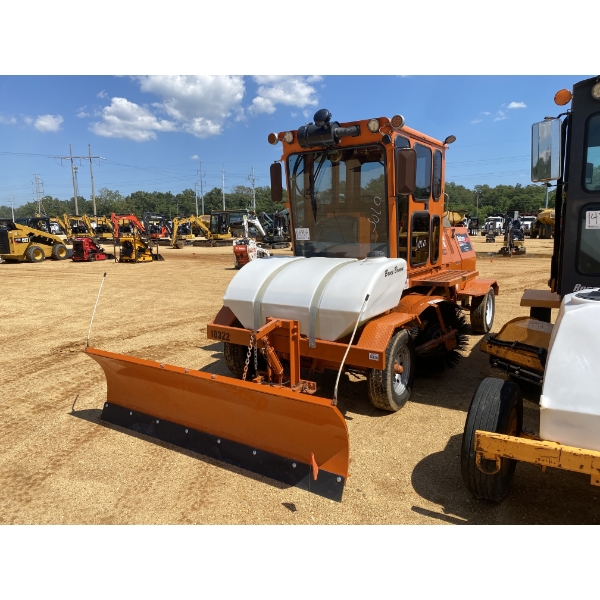 2022 BROCE RCT350 Broom
