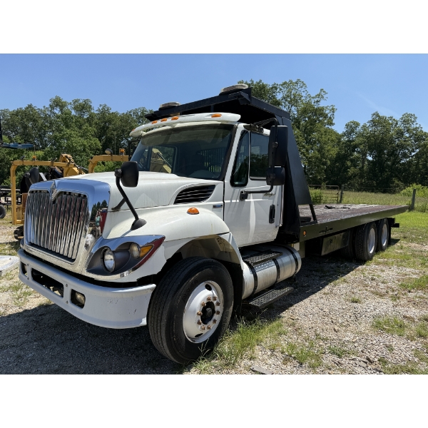 2009 INTERNATIONAL 7400 WORKSTAR Rollback Truck