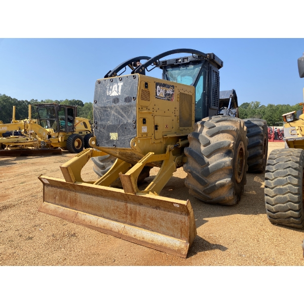 2019 CAT 535D Skidder