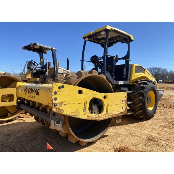 2019 BOMAG BW211PD-5 Roller