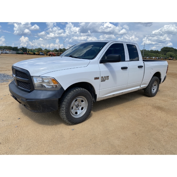 2019 RAM 1500 CLASSIC Pickup Truck