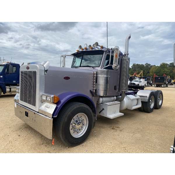 2007 PETERBILT 379 Day Cab Truck