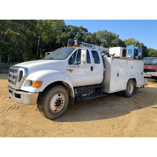 2009 FORD F750 XL Service / Mechanic Truck