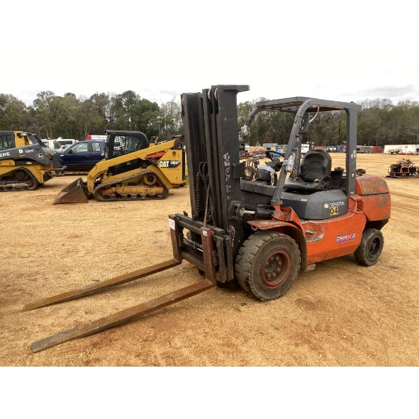 TOYOTA FT-DU45 Forklift - Mast