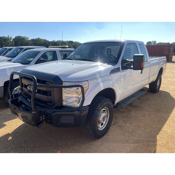 2016 FORD F350 XL Pickup Truck