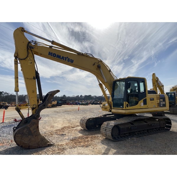 2012 KOMATSU PC200LC-8 Excavator