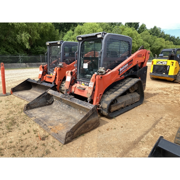 2022 KUBOTA SVL75-2 Skid Steer Loader - Crawler